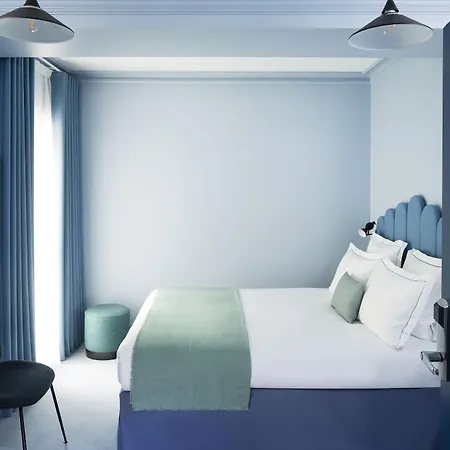 Hotel Celeste Batignolles Montmartre Paris