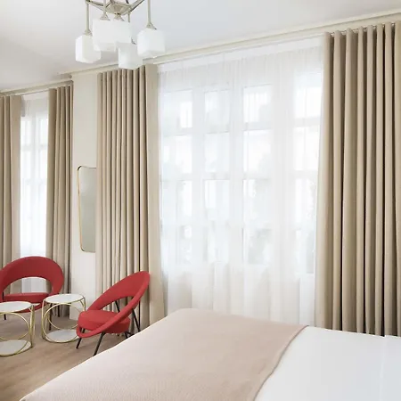 Hotel Celeste Batignolles Montmartre 4*