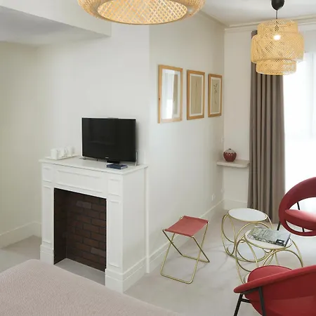 Celeste Batignolles Montmartre Hotel Paris